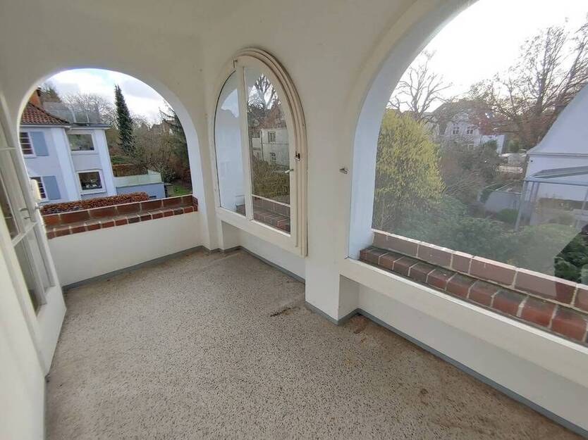 Nähe Stadtpark: Ruhige 4-Zimmer-Wohnung mit Süd-West-Loggia in 23568 Lübeck-St.Gertrud, Lutherstr.