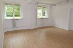 Hessenallee – SOUTERRAIN-Wohnung – großzügiger Grundriss – 2 Zimmer