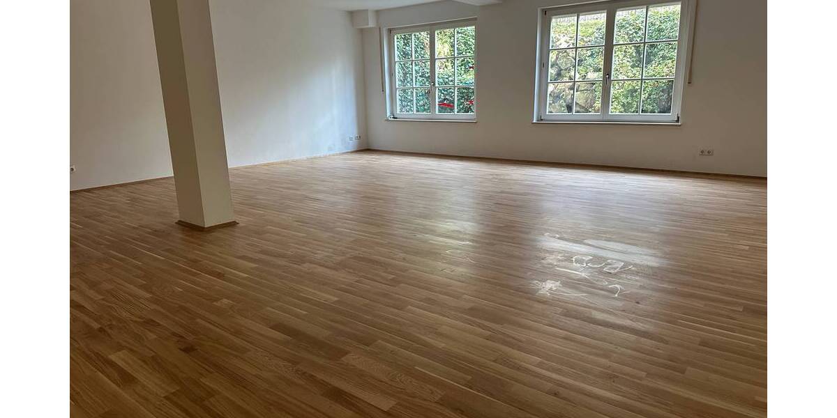 Etagenwohnung Grünwald - 4 Zimmer, 165 m&sup2;, 3.190&euro; | Angebot:25698774