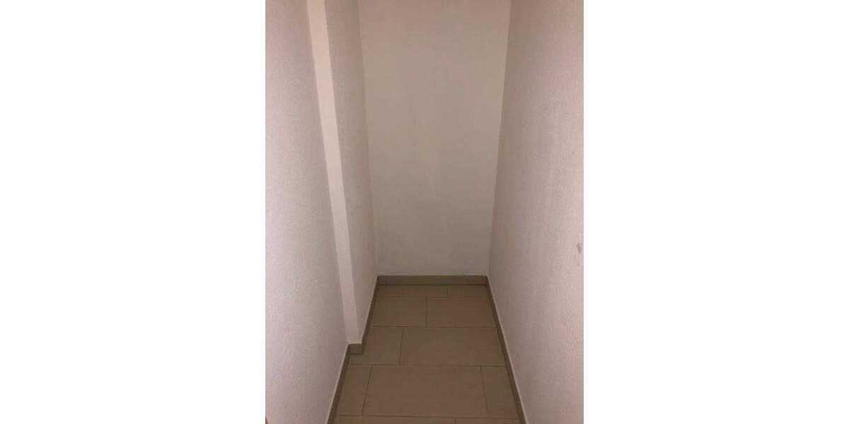 3 Raum Wohnung mit Balkon Laminat Lift in der Raiffeisenstraße Krämpfervorstadt 3 zimmer