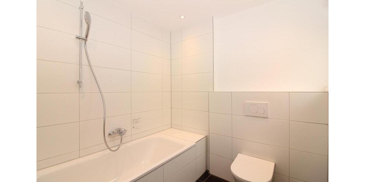 Exklusiver Erstbezug: Großzügige 3-Zimmer-Wohnung mit modernem Flair und Stellplatz in Ludwigshafen 3 zimmer