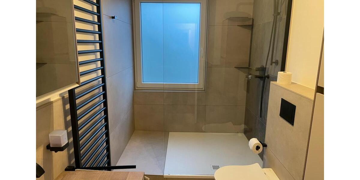 Etagenwohnung Wuppertal Gemarkung Barmen - 3 Zimmer, 90 m&sup2;, 1.250&euro; | Angebot:26692994