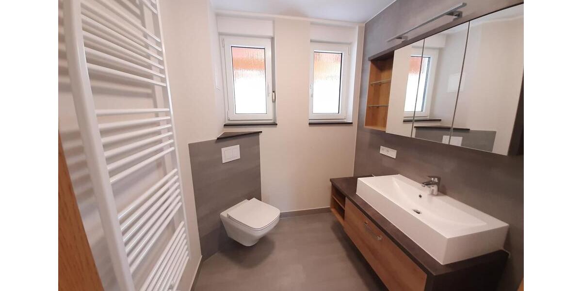 Doppelhaushälfte Greiz - 5 Zimmer, 160 m&sup2;, 1.300&euro; | Angebot:24640736