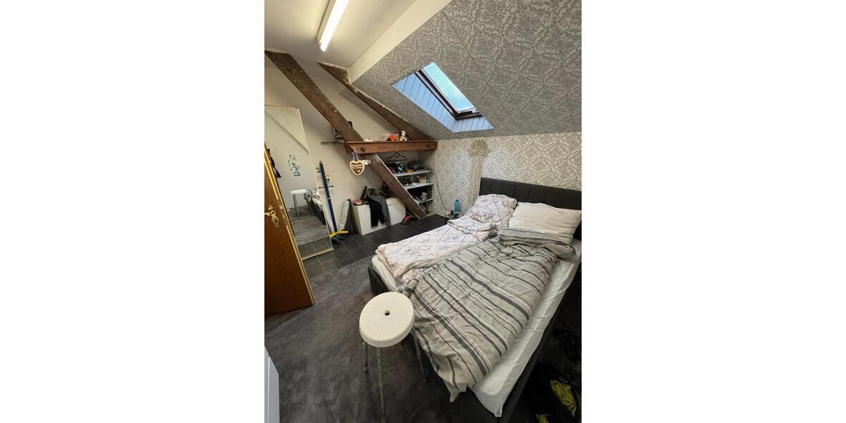 Dachgeschoßwohnung Stolberg (Rhld.) Büsbach - 1 Zimmer, 46 m&sup2;, 450&euro; | Angebot:26223529