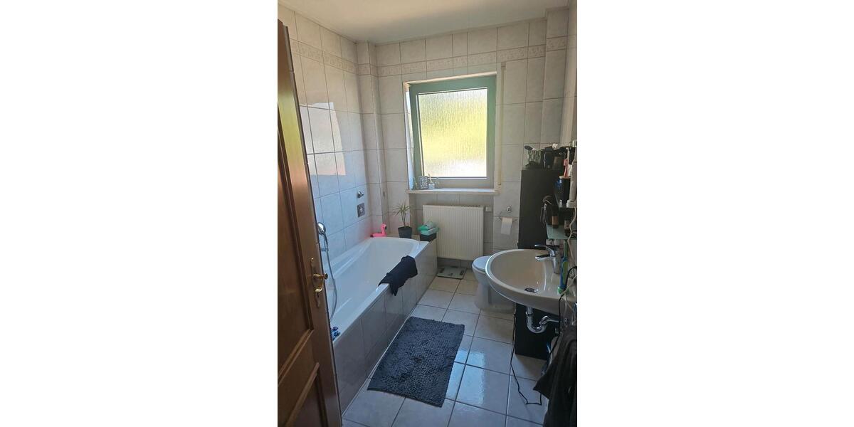 Etagenwohnung Lebach - 2 Zimmer, 75 m&sup2;, 650&euro; | Angebot:26297301