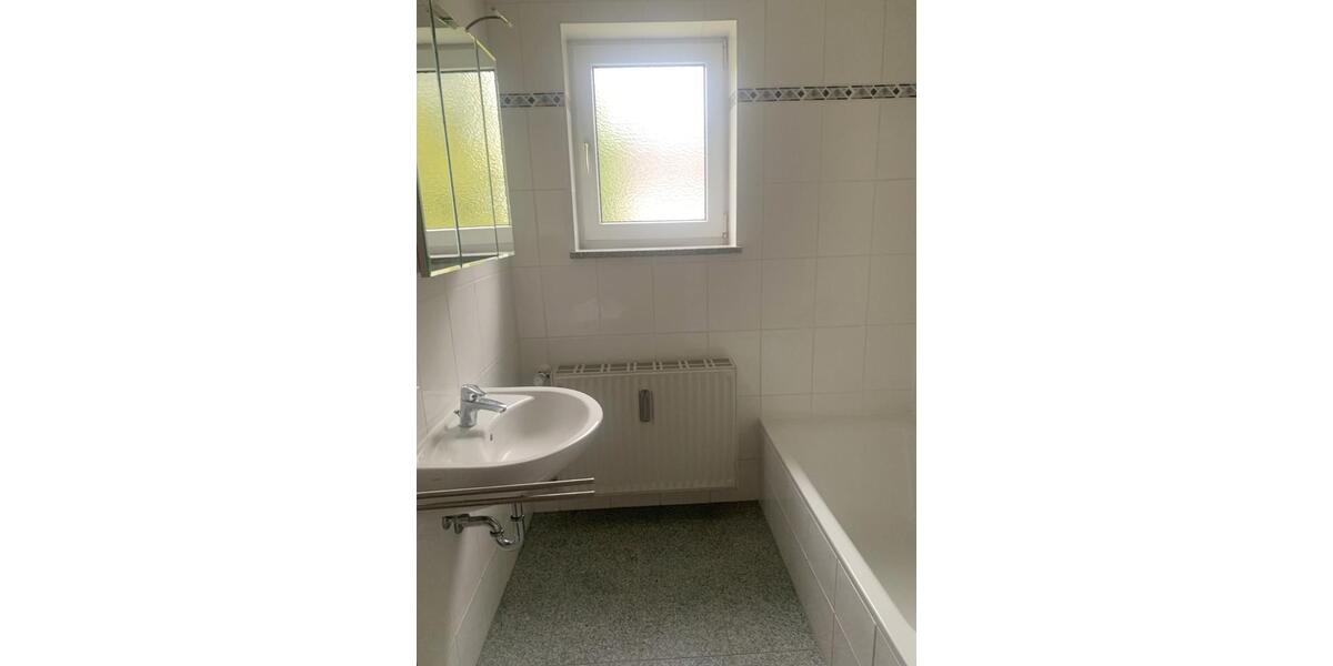 Erdgeschoßwohnung Monheim - 3 Zimmer, 580&euro; | Angebot:23425212