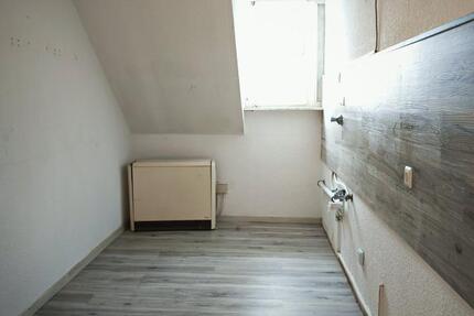 Wohnung Gelsenkirchen Gelsenkirchen-Mitte - 2 Zimmer, 65 m&sup2;, 400&euro; | Angebot:24393559