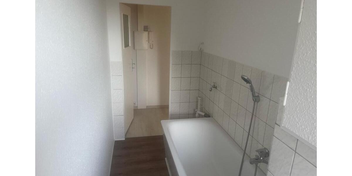 Hochparterre Lengenfeld - 3 Zimmer, 61 m&sup2;, 650&euro; | Angebot:26480552
