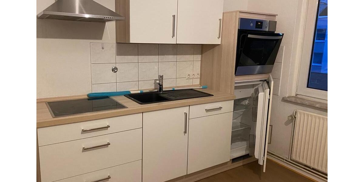 Teilrenovierte 2-Zimmer KB-Wohnung_WG geeignet 2 zimmer