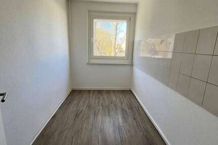 Wohnung Grimma - 3 Zimmer, 61 m&sup2;, 336&euro; | Angebot:27230649
