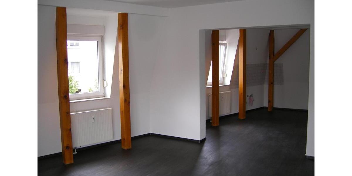 Dachgeschoßwohnung Spremberg - 1 Zimmer, 66 m&sup2;, 425&euro; | Angebot:22997459