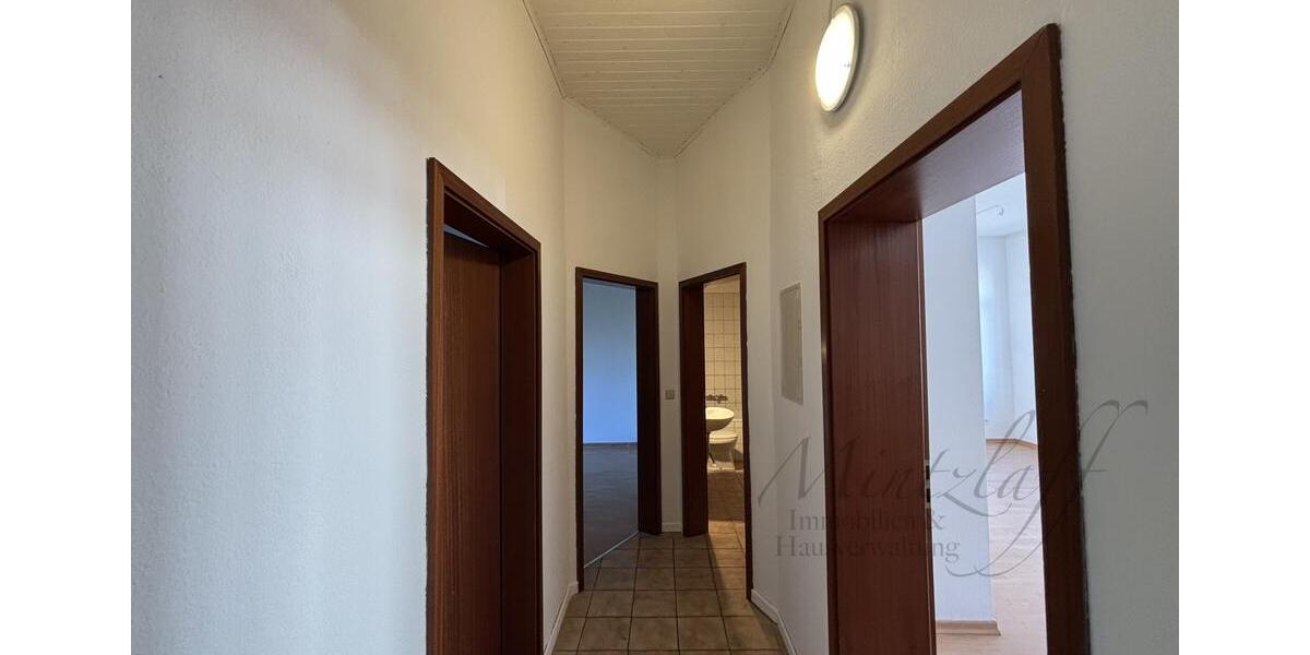 Erdgeschoßwohnung Stendal - 2 Zimmer, 66 m&sup2;, 360&euro; | Angebot:26008360