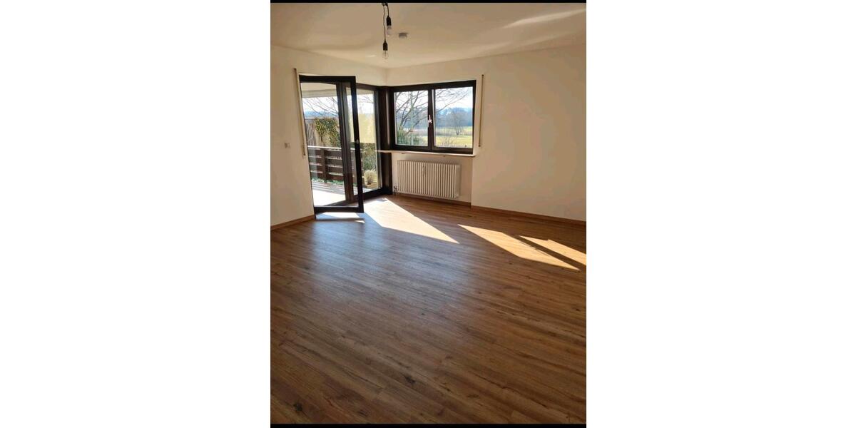 Etagenwohnung Feuchtwangen - 2.5 Zimmer, 65 m&sup2;, 660&euro; | Angebot:24825959