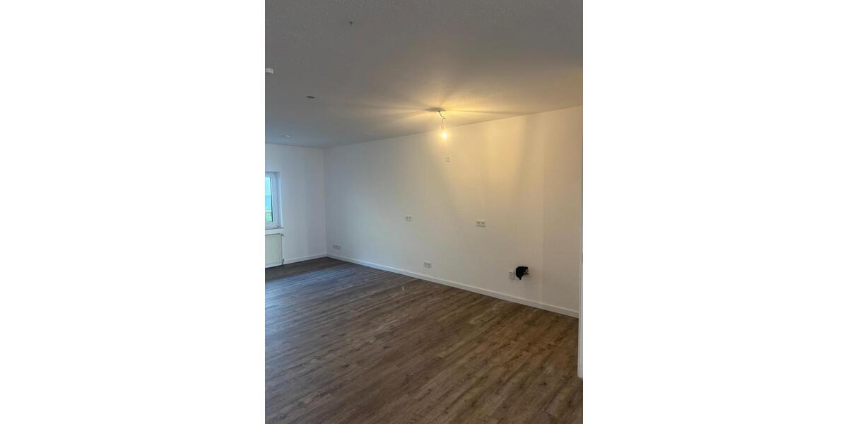 Erdgeschoßwohnung Saarlouis - 2 Zimmer, 85 m&sup2;, 850&euro; | Angebot:26496438