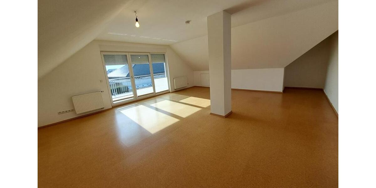 Etagenwohnung Wolfsburg Ehmen - 3 Zimmer, 93 m&sup2;, 990&euro; | Angebot:26580598