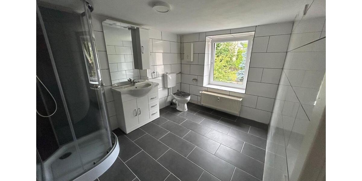 Reihenhaus Ralingen - 7 Zimmer, 140 m&sup2;, 1.000&euro; | Angebot:26612264