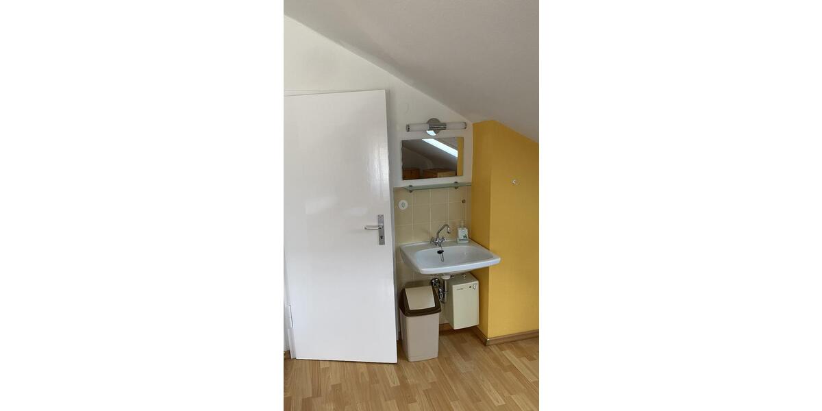 Wohnen auf Zeit Gerlingen - 1 Zimmer, 23 m&sup2;, 350&euro; | Angebot:24154898