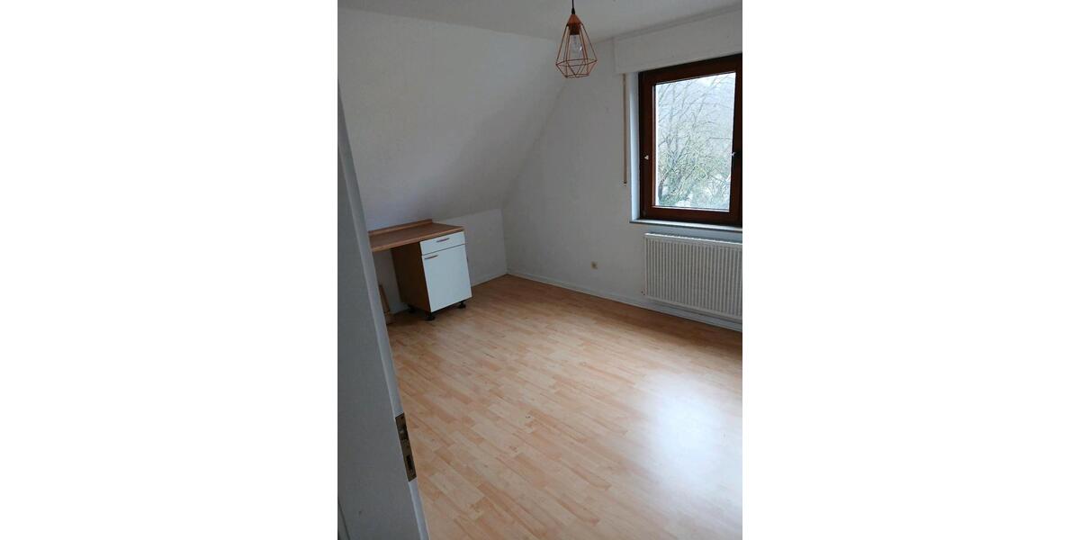 Dachgeschoßwohnung Vlotho - 2 Zimmer, 60 m&sup2;, 550&euro; | Angebot:25638838