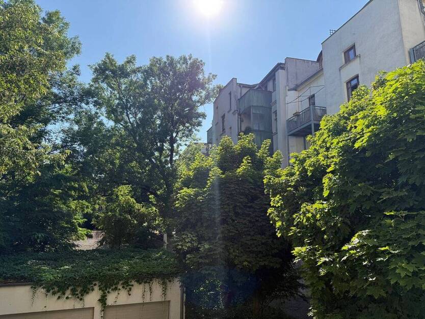 Verfügbar ab 01.10.2025 I 2 Zimmer I Balkon I Einbauküche I Badewanne