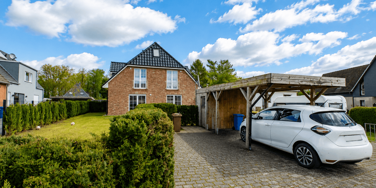 Etagenwohnung Wedel - 5 Zimmer, 121 m&sup2;, 2.400&euro; | Angebot:27259472