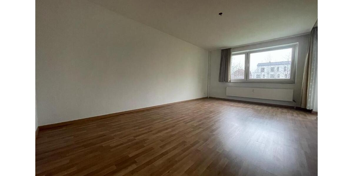 Helle 2 Zimmer EG Wohnung mit Balkon 2 zimmer