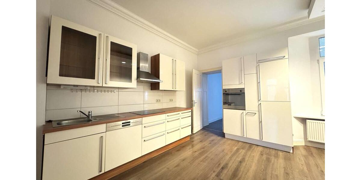 Hochparterre Schwerin - 4 Zimmer, 100 m&sup2;, 850&euro; | Angebot:24827383