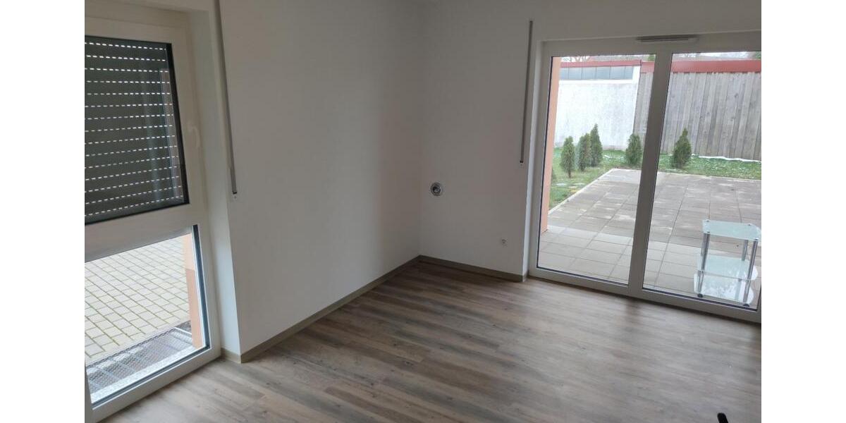 Erdgeschoßwohnung Bad Königshofen im Grabfeld - 3 Zimmer, 84 m&sup2;, 850&euro; | Angebot:25099872