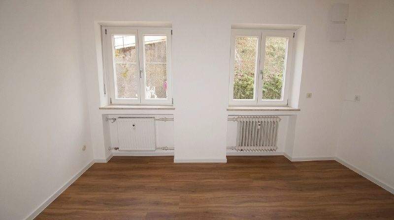 Etagenwohnung Straubing - 4 Zimmer, 103 m&sup2;, 700&euro; | Angebot:25899565