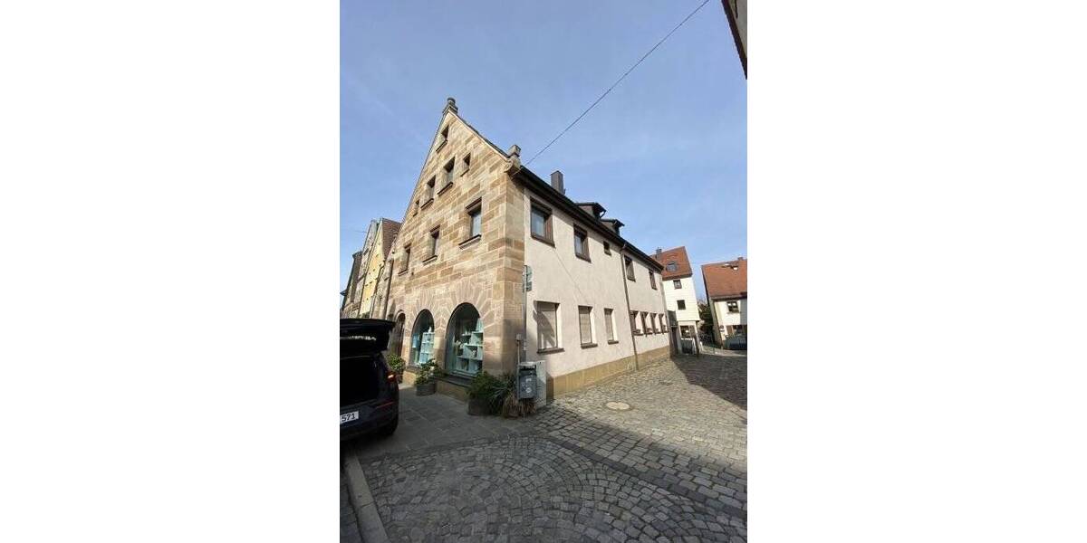 Etagenwohnung Fürth Innenstadt - 2 Zimmer, 57 m&sup2;, 735&euro; | Angebot:26080209