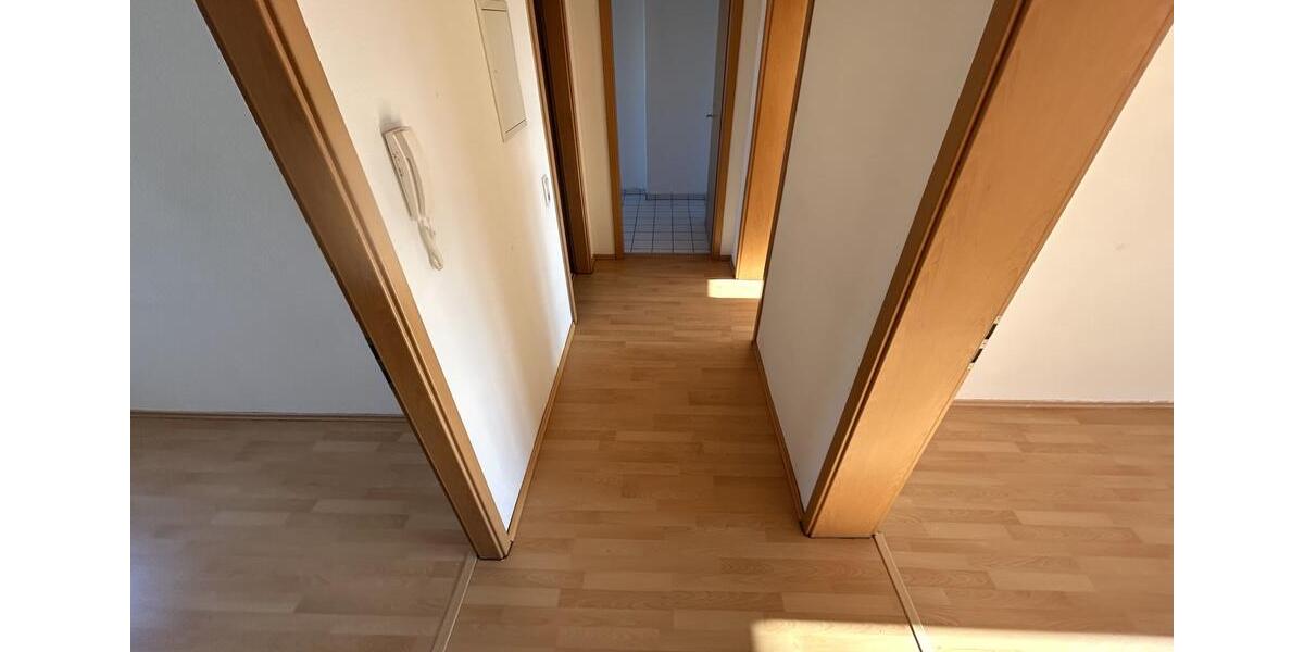 Etagenwohnung Magdeburg Diesdorf - 3 Zimmer, 59 m&sup2;, 412&euro; | Angebot:25999386