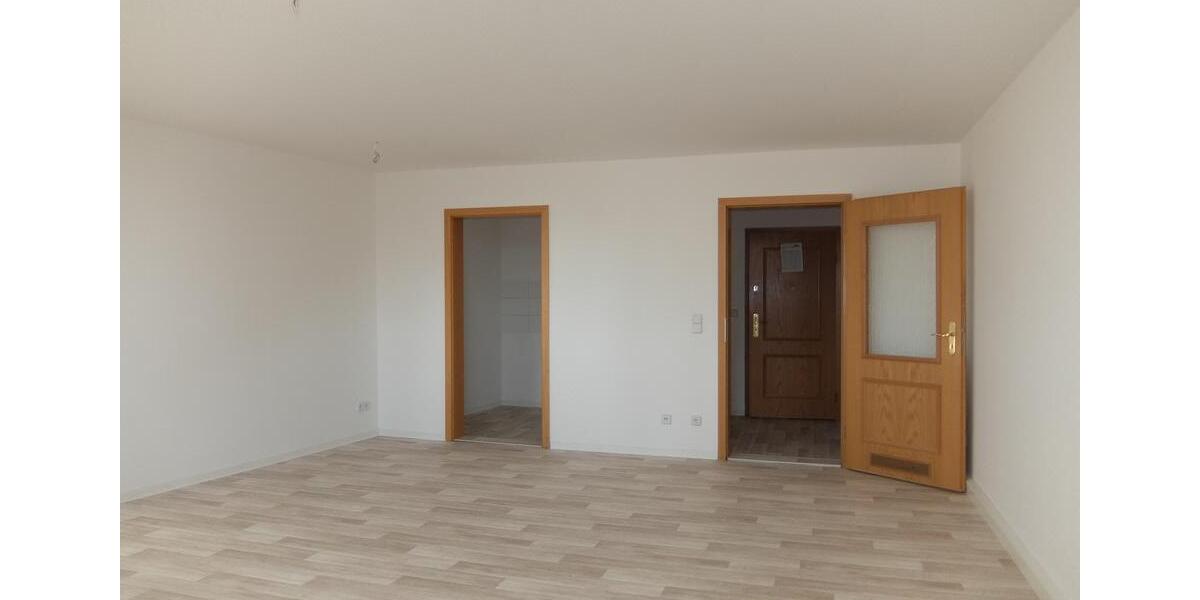 Etagenwohnung Döbeln - 1 Zimmer, 39 m&sup2;, 216&euro; | Angebot:25976353