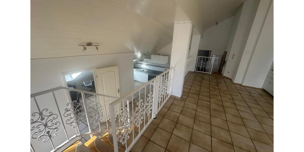 Dachgeschoßwohnung Alsbach-Hähnlein Hähnlein - 2.5 Zimmer, 75 m&sup2;, 1.100&euro; | Angebot:25282092