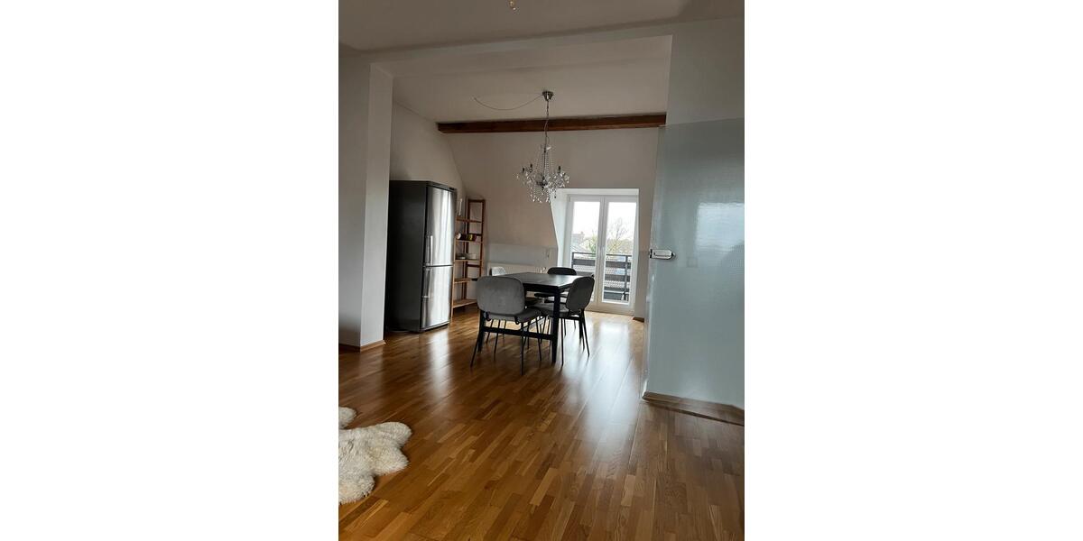 Dachgeschoßwohnung Köln Kalk - 3 Zimmer, 70 m&sup2;, 1.500&euro; | Angebot:26038728