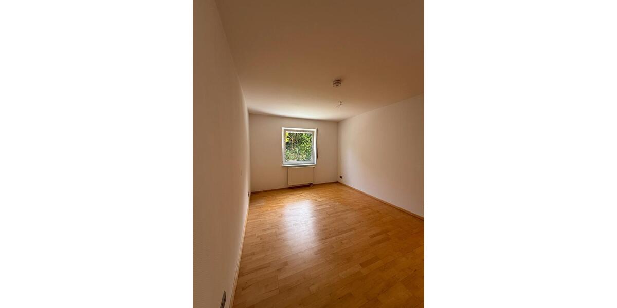 Erdgeschoßwohnung Nußloch - 3 Zimmer, 87 m&sup2;, 1.250&euro; | Angebot:26048805