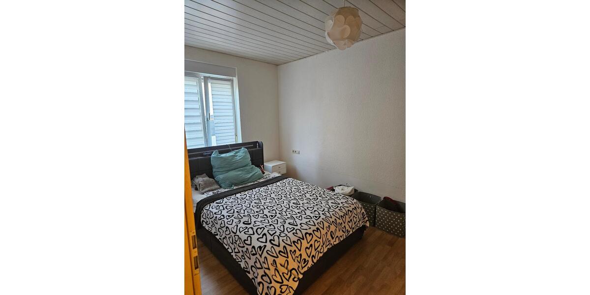 Erdgeschoßwohnung Murrhardt - 5 Zimmer, 155 m&sup2;, 1.500&euro; | Angebot:26522055