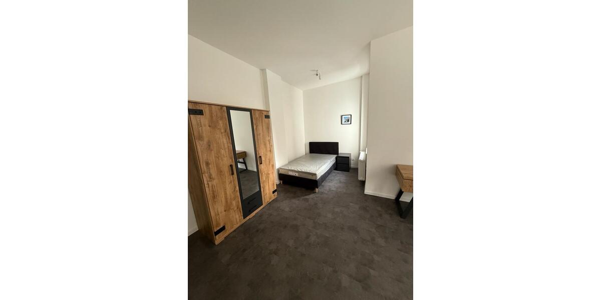 Mehrere WG Zimmer in Uni-Nähe, Erstbezug, von 11 qm bis 26 qm 12 zimmer