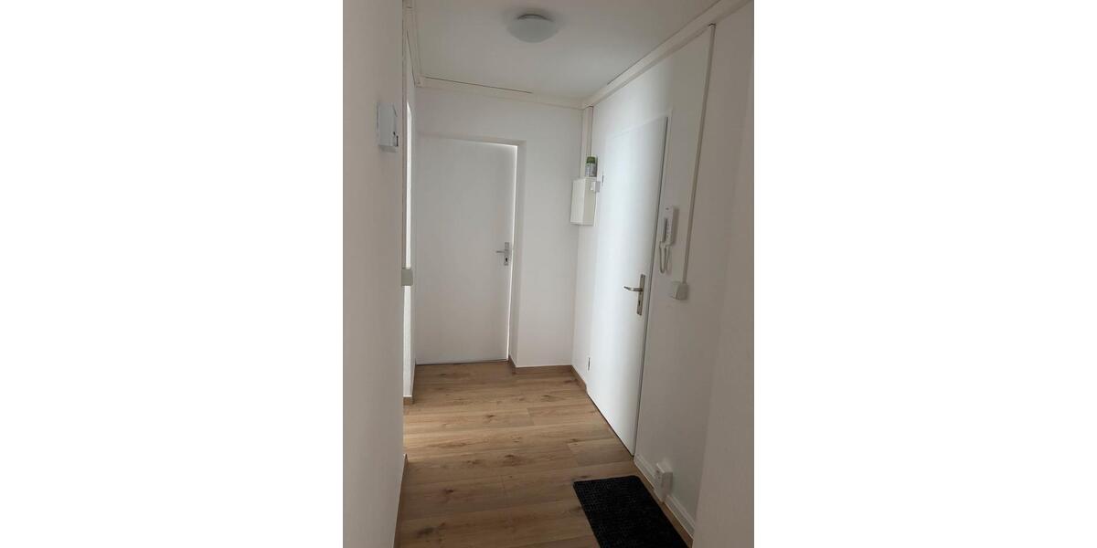 1 freies Zimmer in 2-er WG , Nähe Marktplatz 12 zimmer