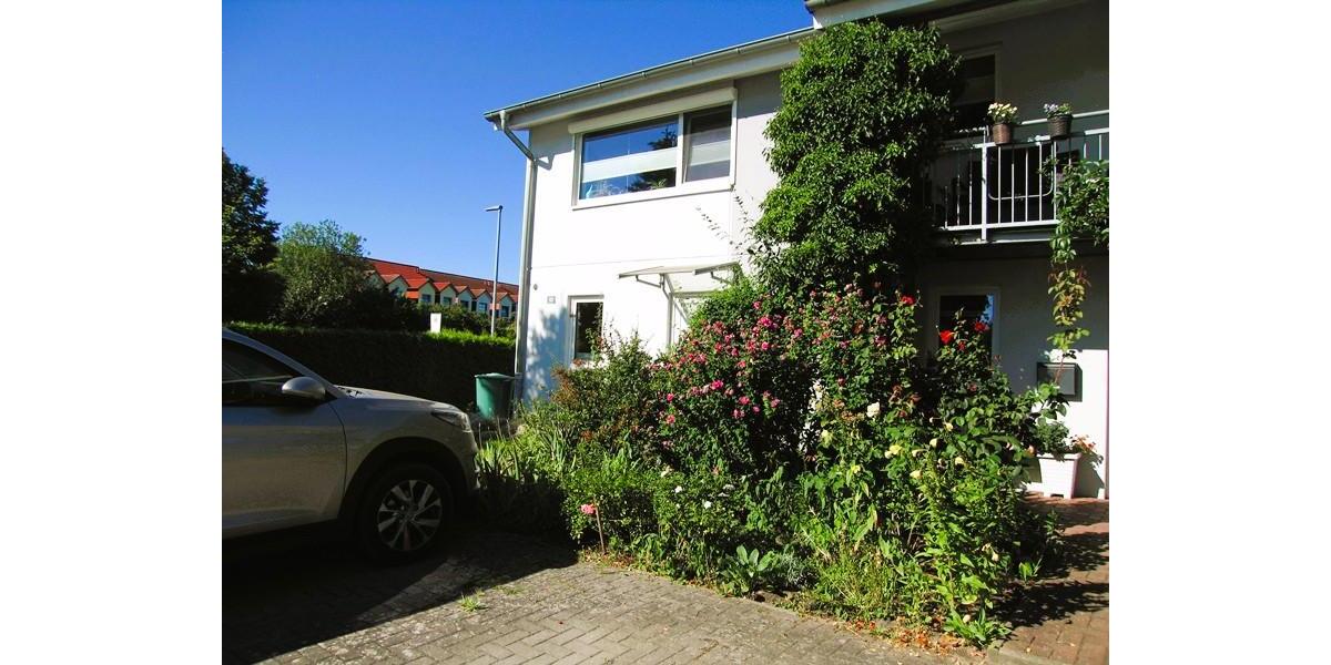 Erdgeschoßwohnung Neubrandenburg - 2 Zimmer, 76 m&sup2;, 750&euro; | Angebot:26521101