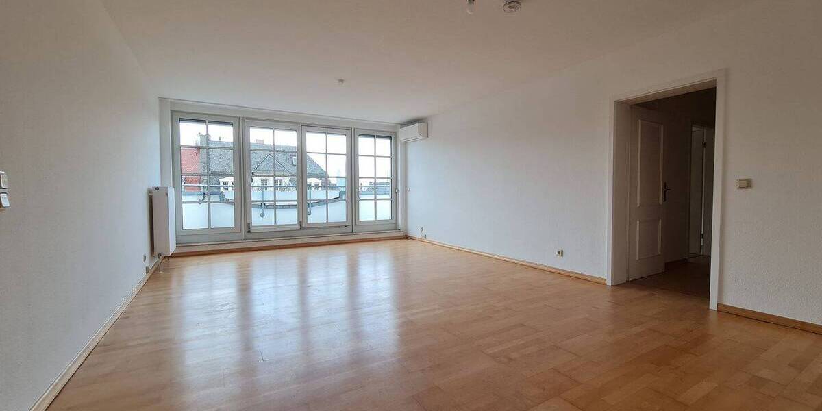 Etagenwohnung Frankfurt am Main Sachsenhausen - 3 Zimmer, 90 m&sup2;, 1.850&euro; | Angebot:26733538