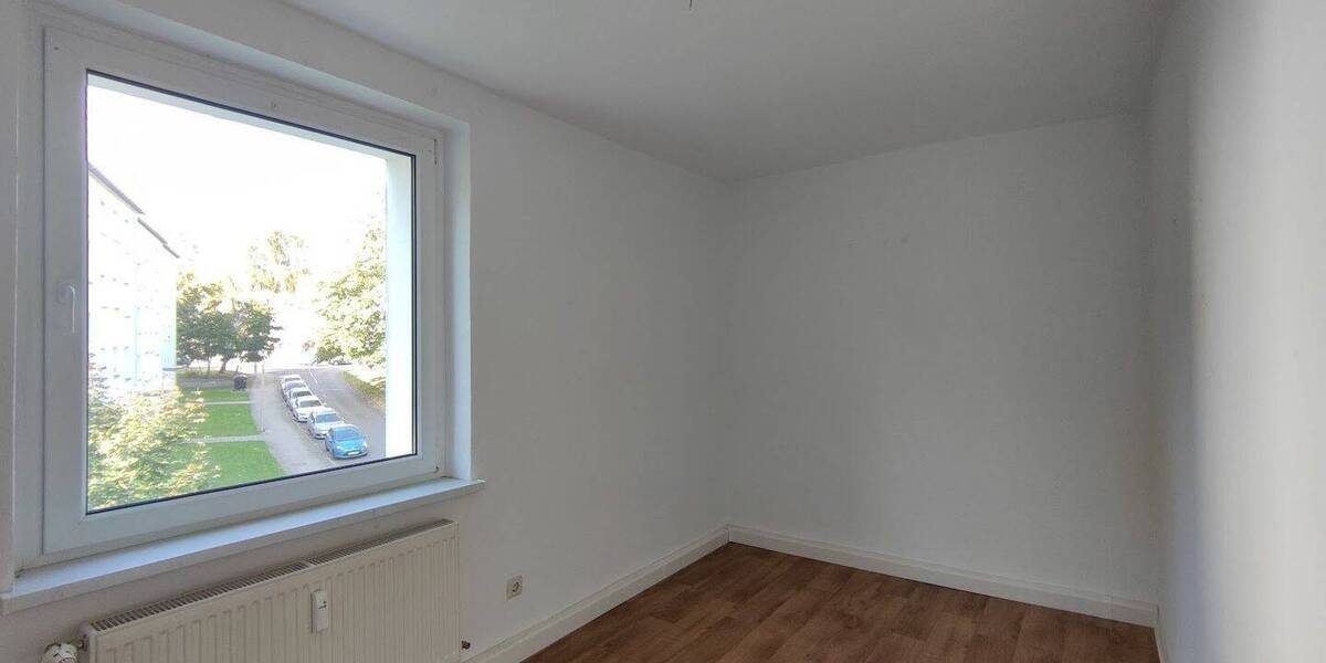 Etagenwohnung Zeitz - 3 Zimmer, 58 m&sup2;, 325&euro; | Angebot:26093142