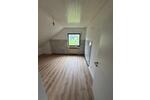 Dachgeschoßwohnung Kreuztal - 2 Zimmer, 75 m&sup2;, 750&euro; | Angebot:26691978