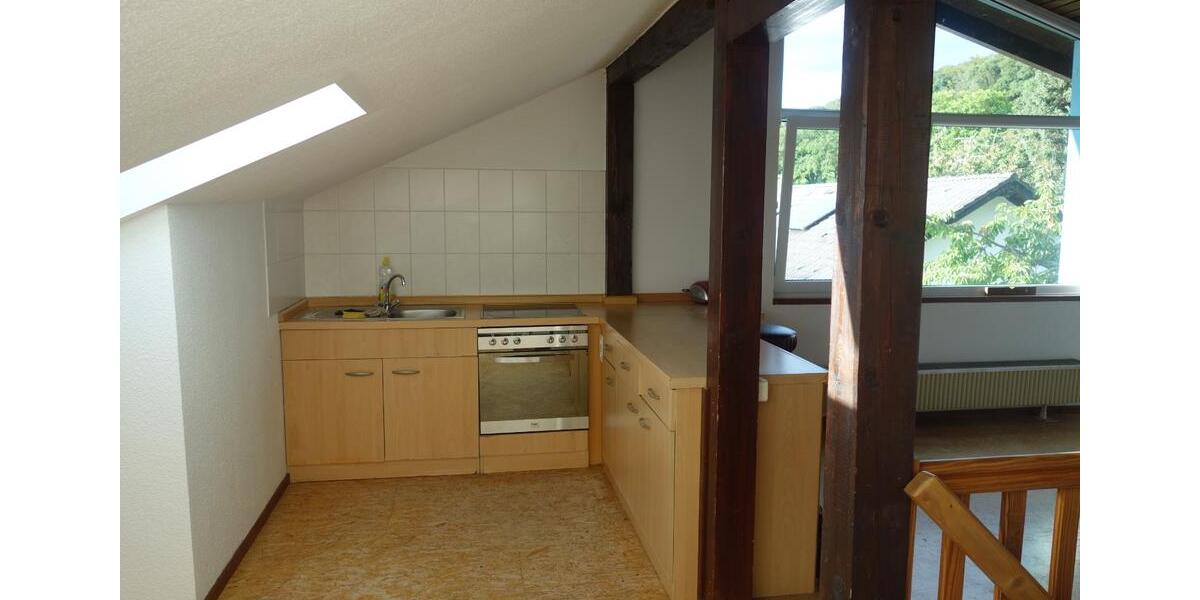 Dachgeschoßwohnung Bad Zwesten - 4 Zimmer, 75 m&sup2;, 500&euro; | Angebot:26676028