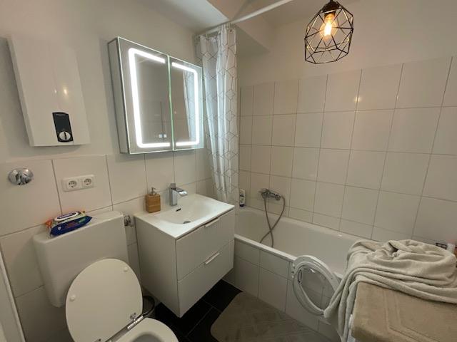 Etagenwohnung Duisburg Hamborn - 3.5 Zimmer, 77 m&sup2;, 659&euro; | Angebot:26661754
