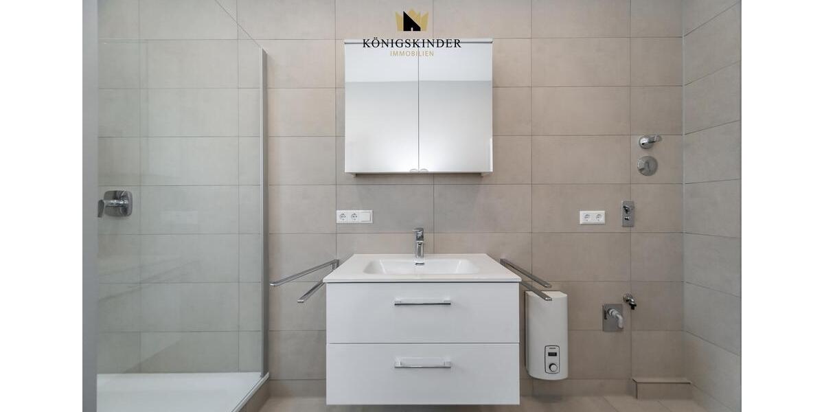 Etagenwohnung Stuttgart Bad Cannstatt - 4 Zimmer, 140 m&sup2;, 1.950&euro; | Angebot:26585778