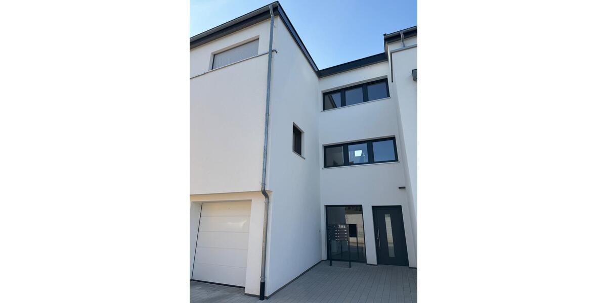 Etagenwohnung Östringen - 3 Zimmer, 1.632&euro; | Angebot:21096306