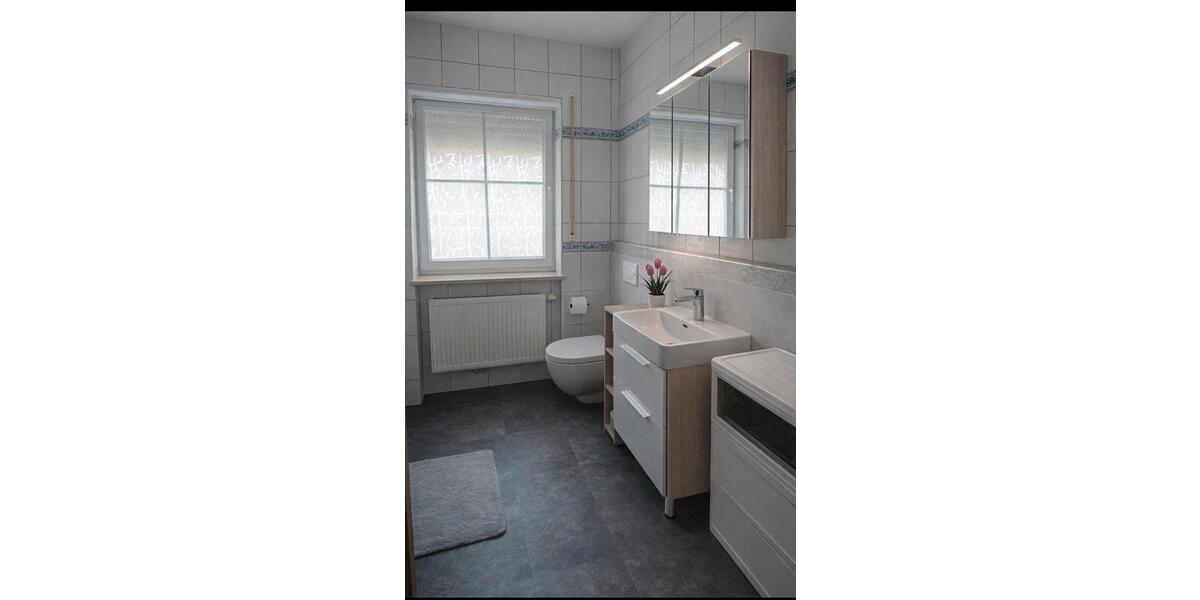 Etagenwohnung Deggendorf - 3 Zimmer, 75 m&sup2;, 890&euro; | Angebot:26528753