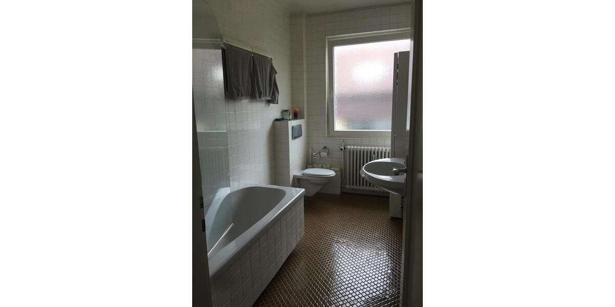 Mehrfamilienhaus, Wohnhaus Pforzheim Dillweißenstein - 3 Zimmer, 128 m&sup2;, 1.250&euro; | Angebot:26544357
