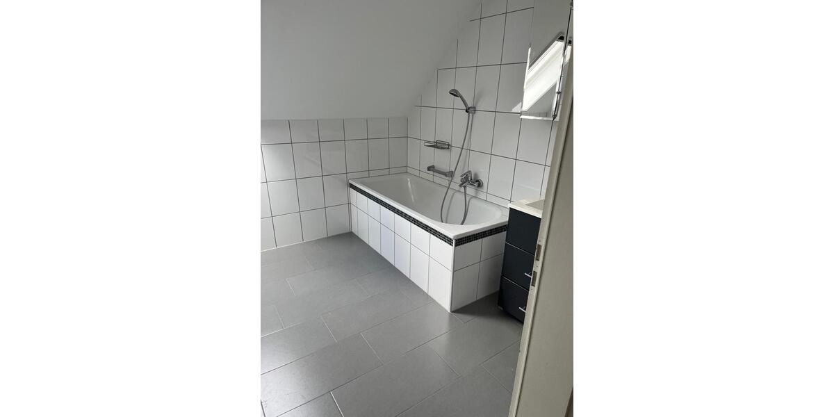Maisonettenwohnung Kerpen Buir - 3 Zimmer, 120 m&sup2;, 1.600&euro; | Angebot:26284338