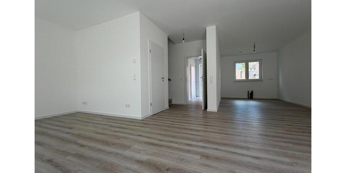 Reihenhaus Burgwedel - 5 Zimmer, 152 m&sup2;, 1.850&euro; | Angebot:26555801