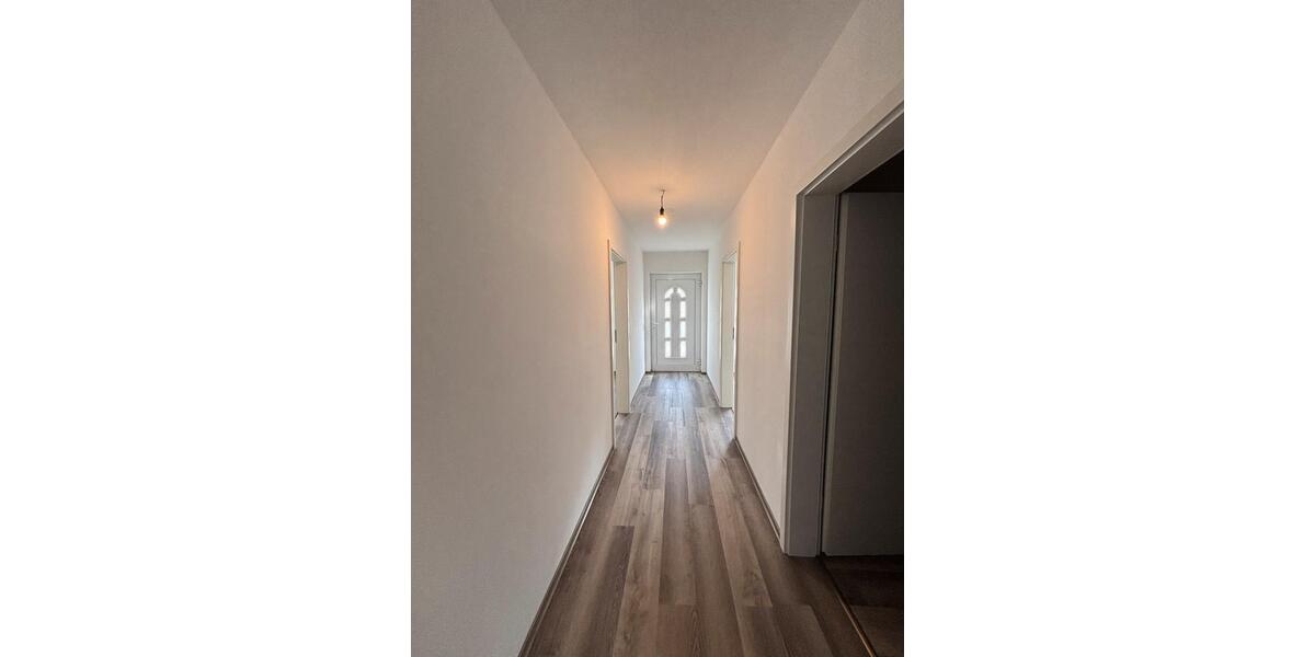 Erdgeschoßwohnung Gummersbach Berstig Süd - 4 Zimmer, 95 m&sup2;, 850&euro; | Angebot:26176985